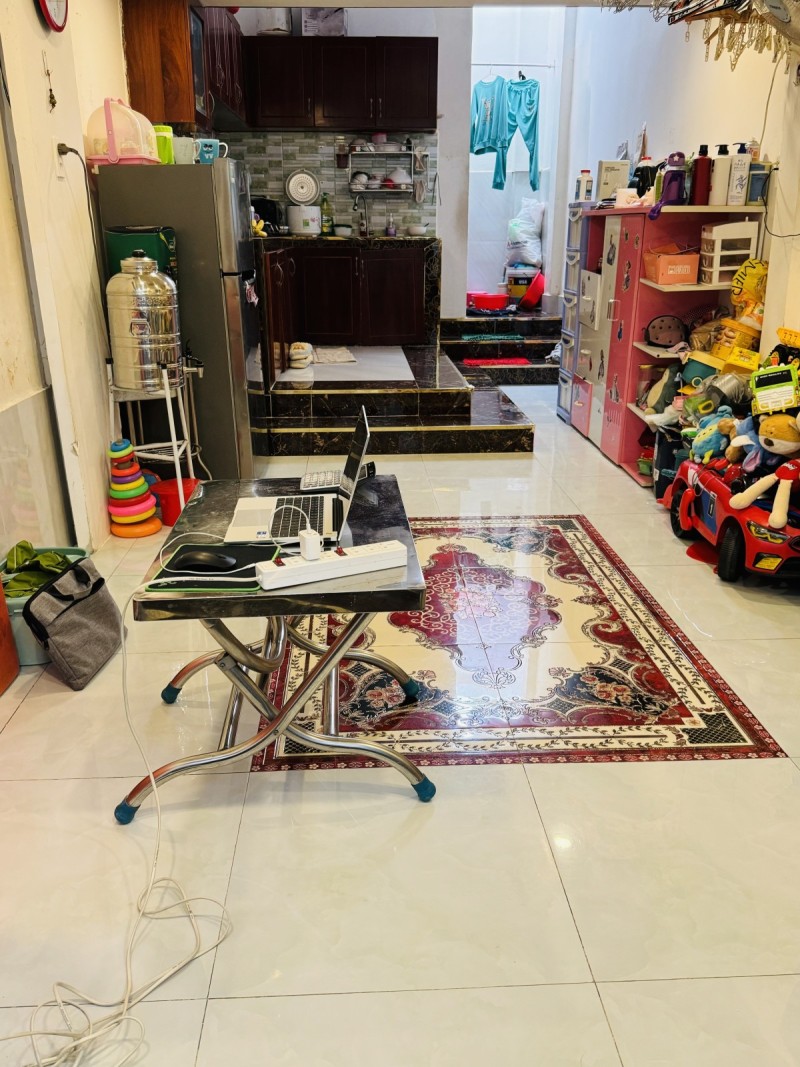 Chỉ 2.2 Tỷ Có ngay nhà Lò Gốm, P8,Q6, 3m x 10m, hẻm ba gác, nhà đẹp ở ngay.