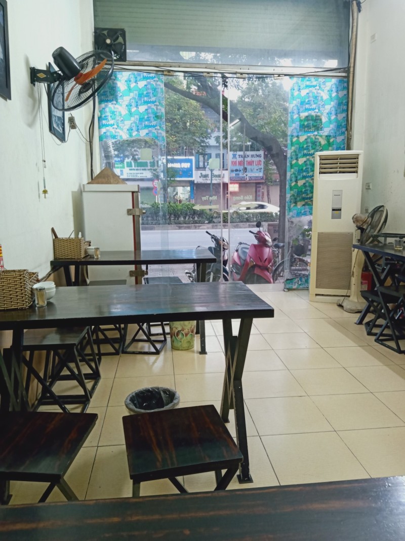 MẶT PHỐ NGUYỄN VĂN CỪ, ĐOẠN PHỐ KD SẦM UẤT NHẤT QUẬN, MẶT ĐƯỜNG 60M, VỈA HÈ ĐÁ BÓNG.