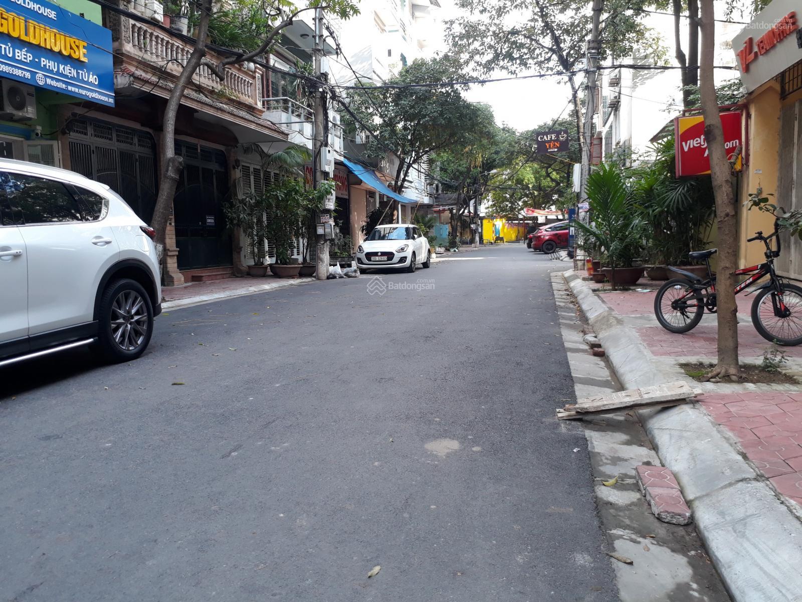 GIA Đình Em cần bán gấp căn nhà phân lô Ngõ 12 Đường Nguyễn Văn Huyên Kéo Dài Hoàng Quốc Việt, Nguyễn Khánh Toàn, Cầu Giấy, dt 82 m2 giá 24 tỷ