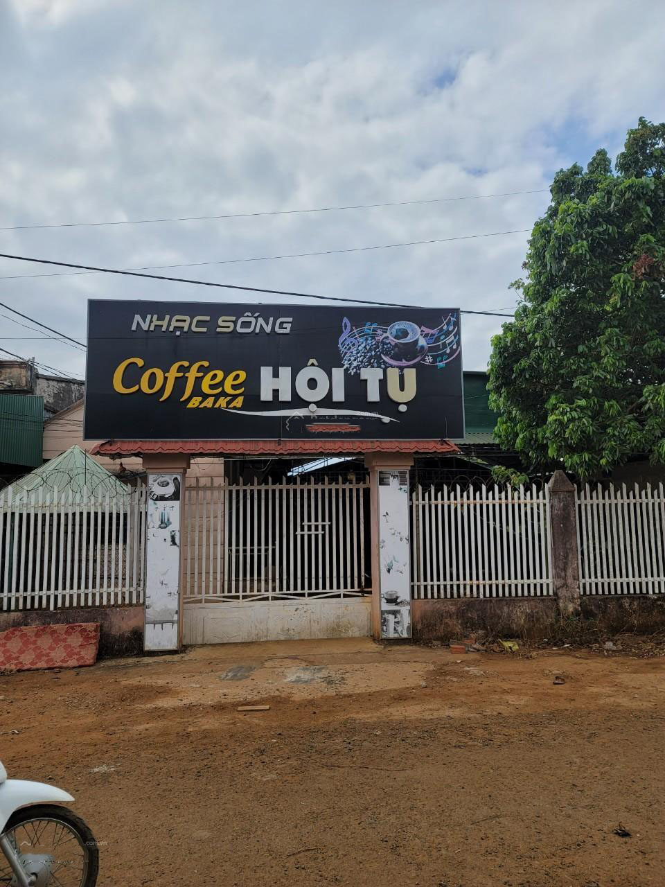 bán nhà ngay trung tâm thị trấn Ia Kha, huyện Ia Grai, Tỉnh Gia Lai.