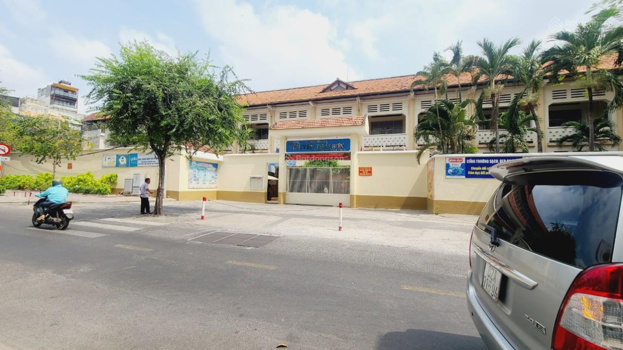 BÁN NHÀ QUẬN 3 HXH 81M2 (4M x 20M) TRẦN QUỐC TOẢN GIÁ 11.5 TỶ .