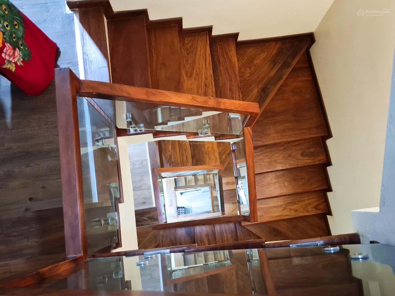 Chính chủ cho thuê căn nhà 6 tầng mới xây tại Mỹ Đình.