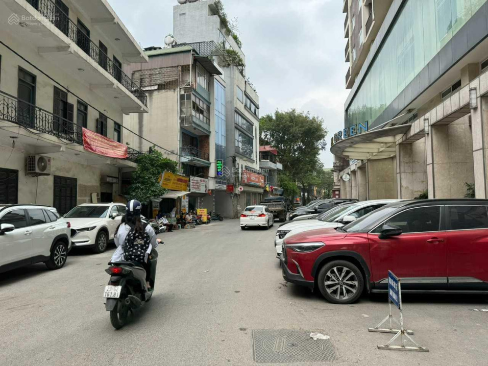 Bán đất ngõ 376 Đường Bưởi DT 470m x MT 12m Lô Góc Ô tô KDVP