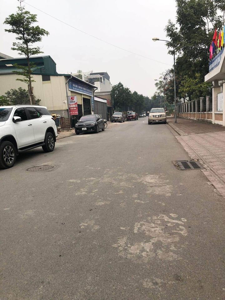 Căn góc đất 31Ha Trâu Quỳ hơn 200m2 siêu đẹp