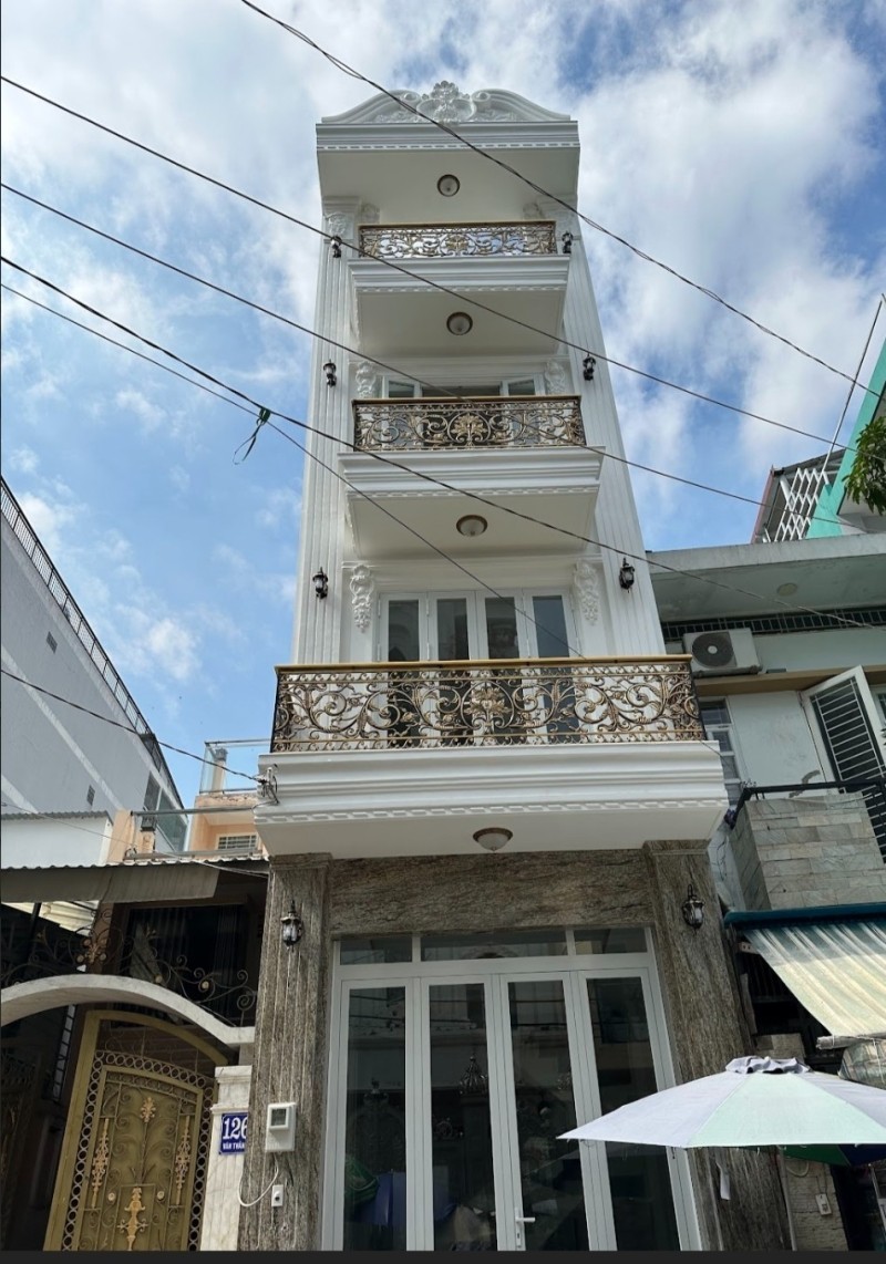 Bán nhà đường Văn Thân, Quận 6. 64M2. 4 Tầng BTCT Giá 10,7 Tỷ