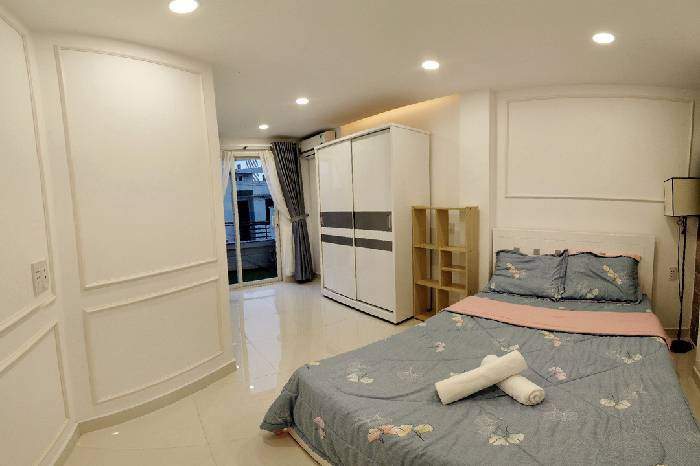 HẺM 8 M ÔTÔ NGỦ TRONG NHÀ 14 CĂN HỘ THANG MÁY 120TR/THÁNG