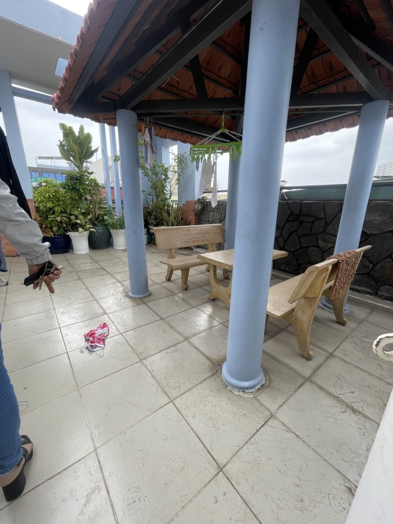 Bán nhà hiếm mặt tiền Kd Văn Cao, Tân Phú,DT 5.2m x 17m, 4 tầng, Chỉ 15.7 Tỷ