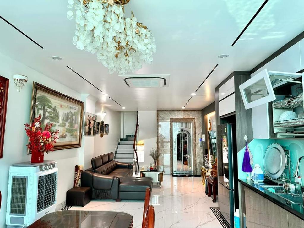 Bán nhà,Hoa Lâm, Long Biên, 60m, 5 Tầng, LÔ GÓC THANG MÁY cực hiếm.