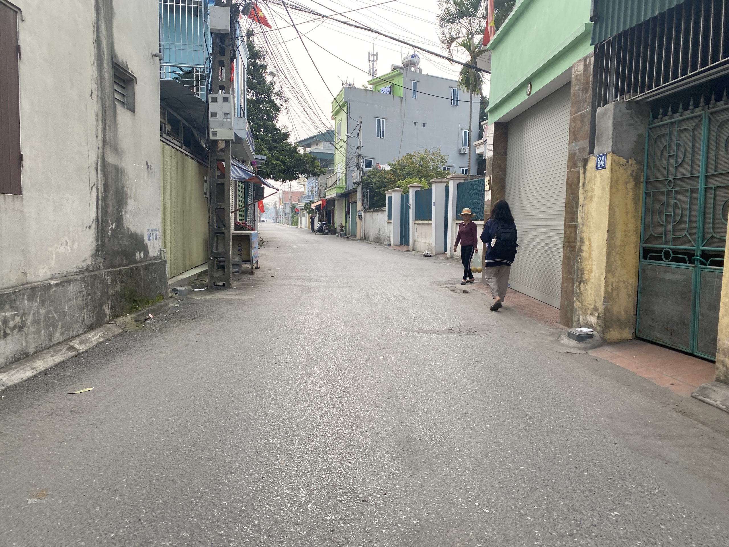 30m2, đường thông ô tô 7 chỗ Kiêu Kỵ, Gia Lâm giáp Vin giá 1.8 tỷ