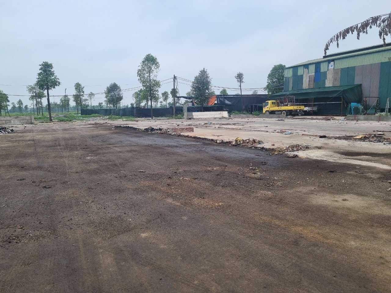 Cần cho thuê nhà xưởng diện tích 200m2 và sân bê tông trước mặt 1800m2 tại Cự Khê, Thanh Oai