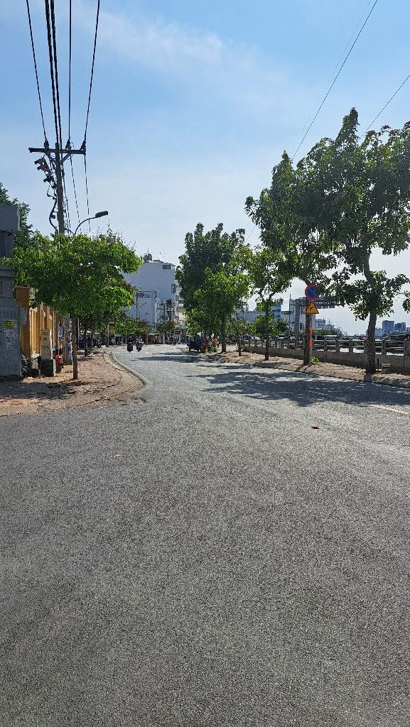 Nhà mới hẻm xe hơi Trần Xuân Soạn Quận 7 chỉ 4.5 tỷ 40m2 hoàn công đầy đủ CHUYÊN MÔI GIỚI QUẬN 8, MÔI GIỚI QUẬN 7,