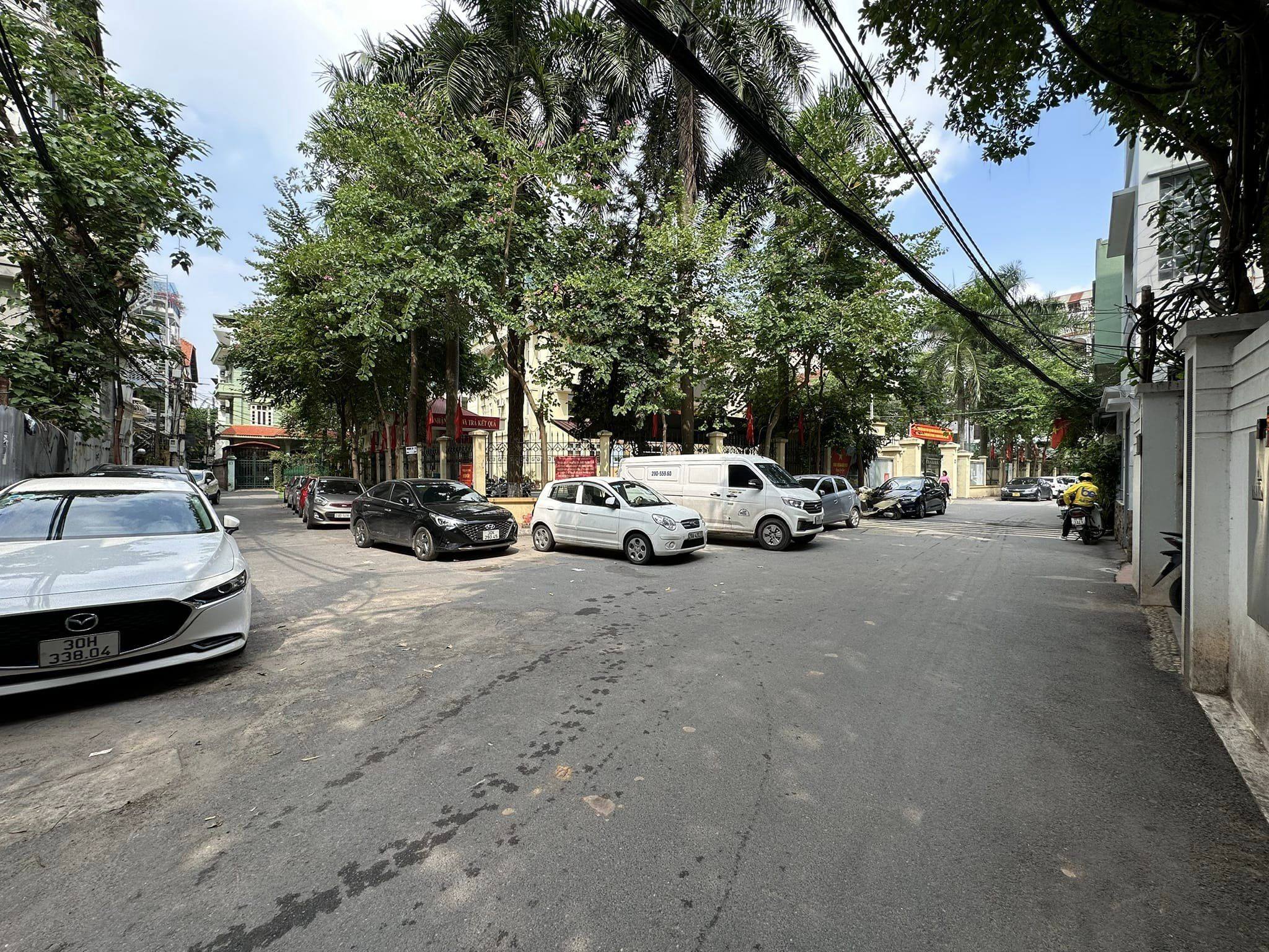 Mảnh đất vàng HỒ Tây phố nhà thơ Xuân Diệu rất đẹp 0569766799