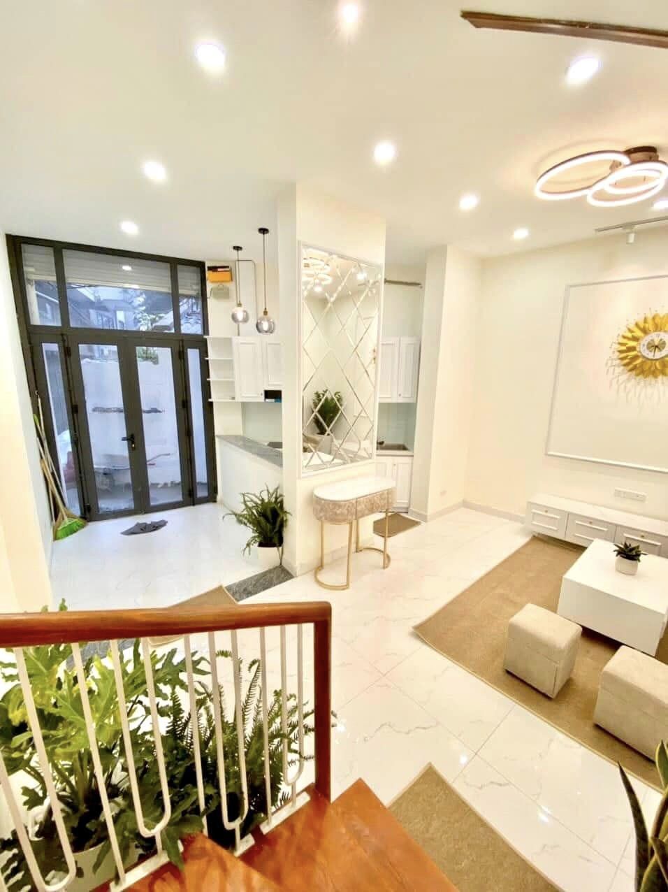 BÁN NHÀ MẶT NGÕ 308 TÂY SƠN, QUẬN ĐỐNG ĐA HÀ NỘI, DIỆN TÍCH 42M, MẶT TIỀN 4M , 5 TẦNG, GIÁ CHỈ 8 TỶ