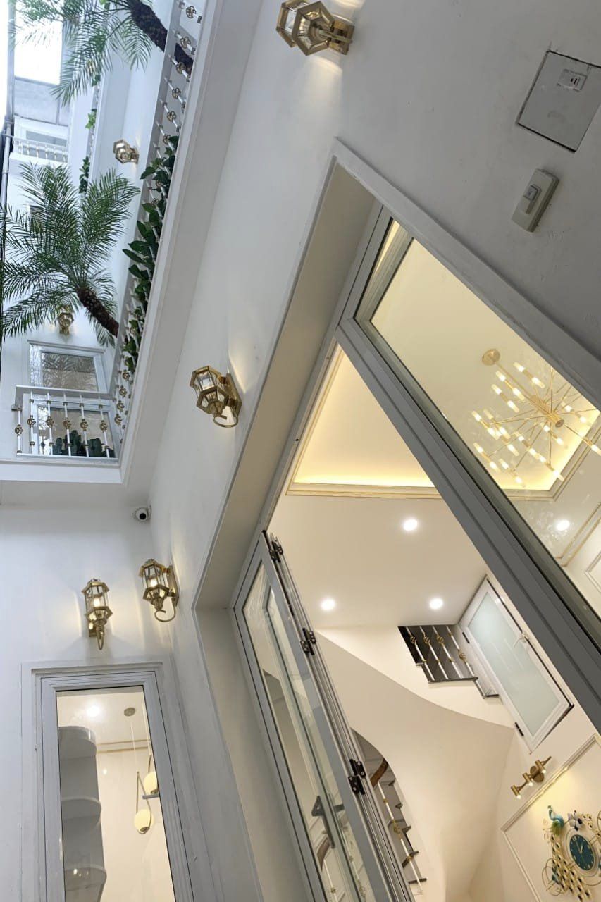 BÁN NHÀ MẶT NGÕ 208 TRẦN ĐẠI NGHĨA, QUẬN HAI BÀ TRƯNG, DIỆN TÍCH 63M, MẶT TIỀN 4,4M, 5 TẦNG, GIÁ CHỈ 12 TỶ