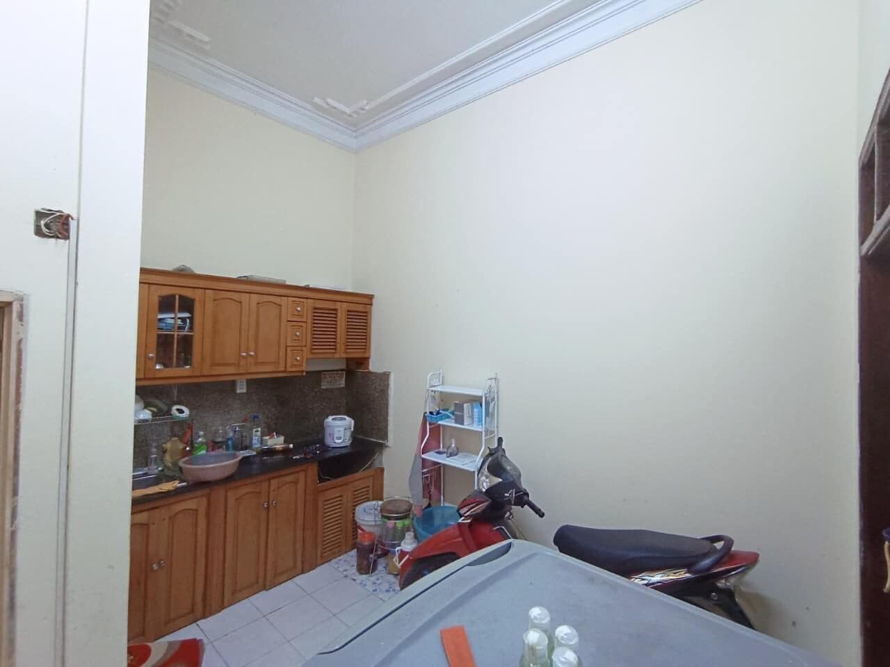 Bán nhà 4 tầng phố Giáp Nhất ô tô vào nhà, diện tích 55 m2, mặt tiền 6 m, giá 7,3 tỷ