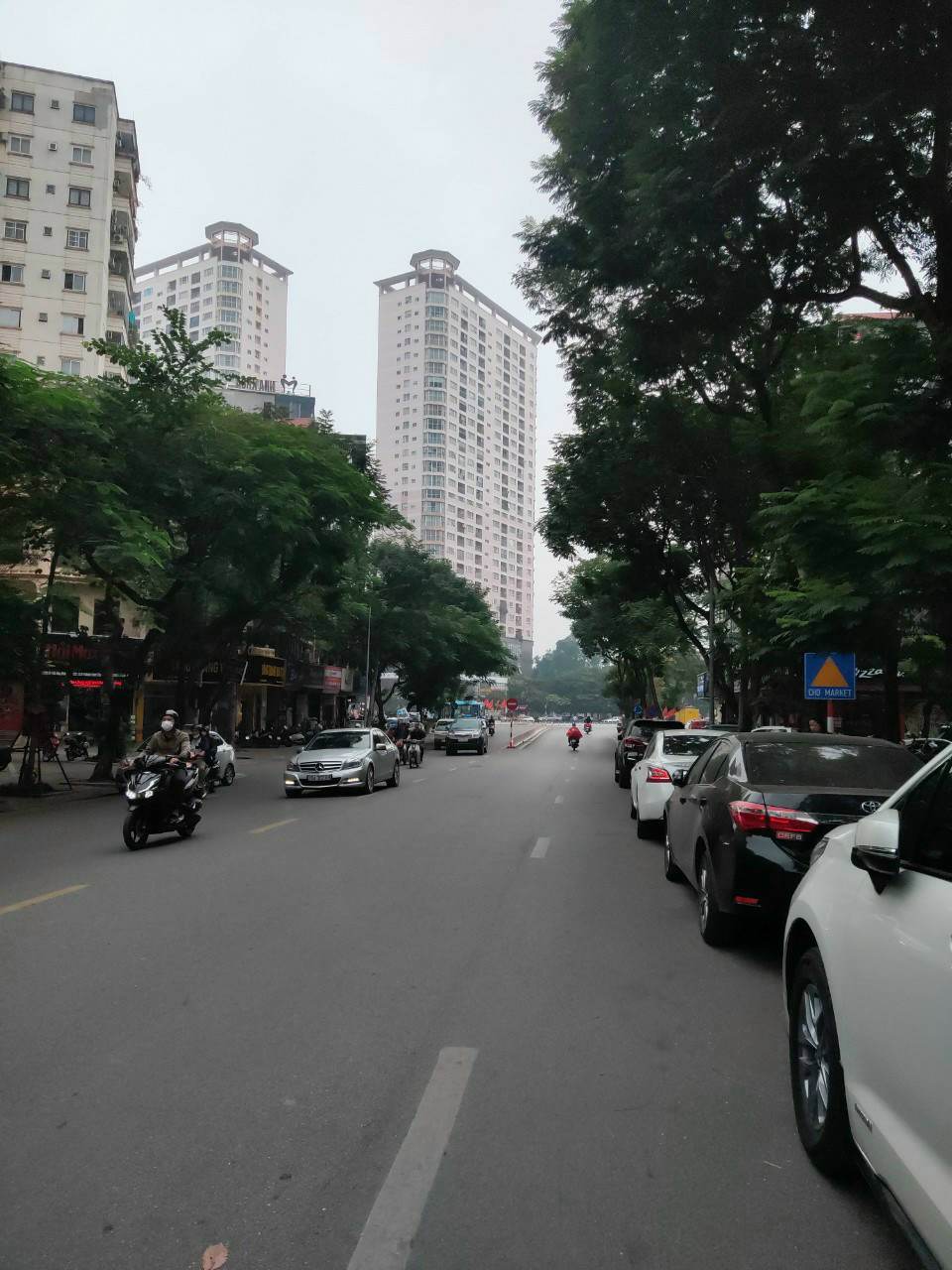 Chính chủ cần Bán Nhà Mặt Phố Giảng Võ, Nguyễn Thái Học, Cát Linh, Đống Đa, diện tích 82 m2, xây 5,5 tầng giá 45 tỷ