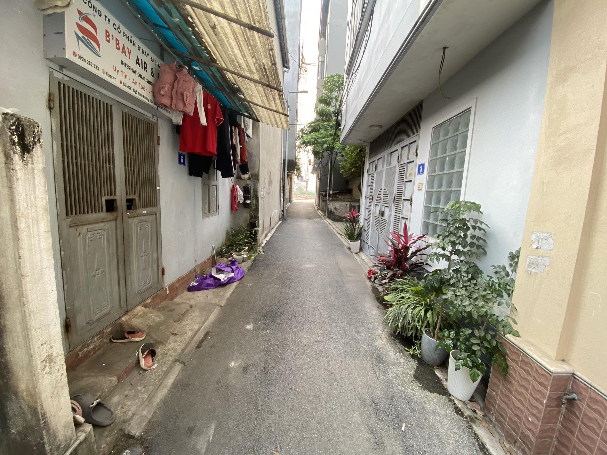 Nhà 2 tầng Trâu Quỳ 39m2 đường oto thông