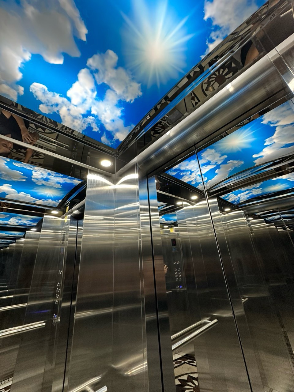 Chính chủ cho thuê văn phòng & kinh doanh mới xây gồm 8 tầng tại Hà Nội