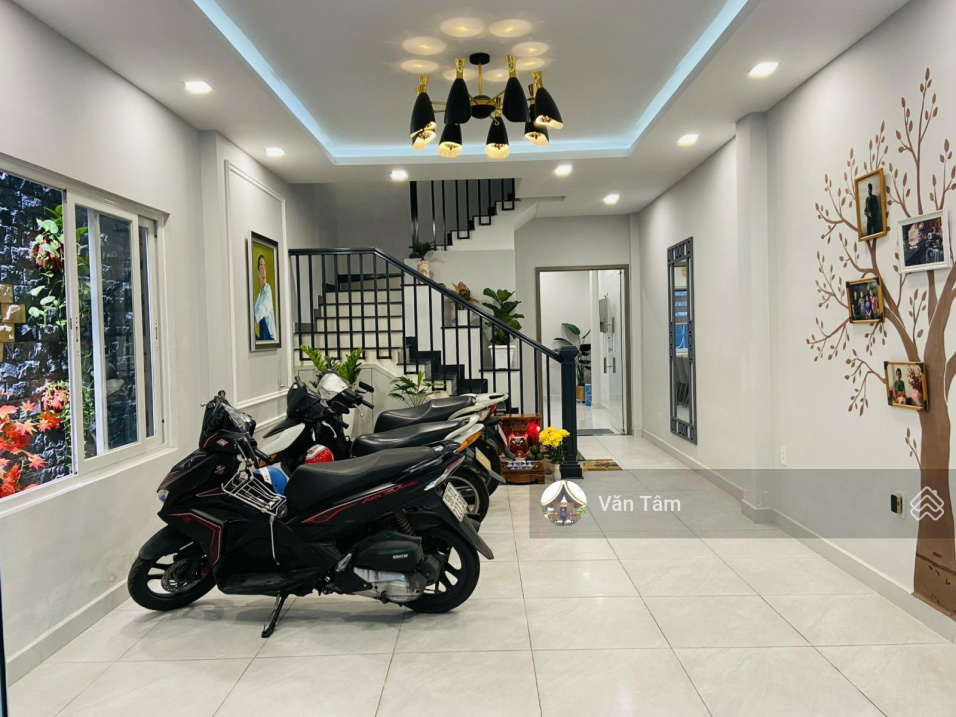 10 điểm! Nhà mới đẹp đường Trần Bình Trọng 78.6m2 (4.5x19m) nhà 4 tầng đúc BTCT, hẻm xe hơi