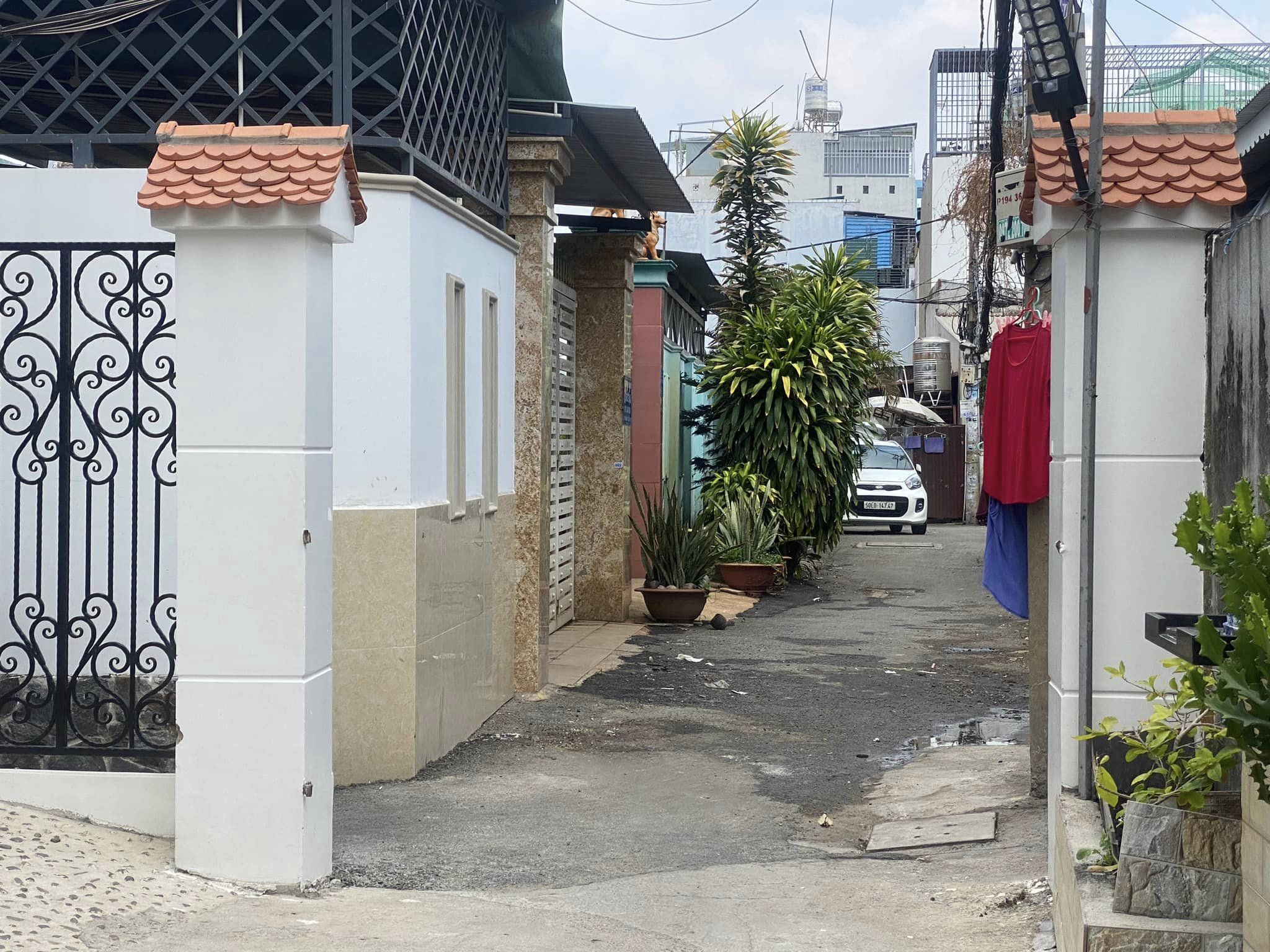 Bán Nhà Ngay Siêu Thị Emart Phan Huy Ích Gò Vấp 60m2 Giá 5 Tỷ 2 Xe Hơi