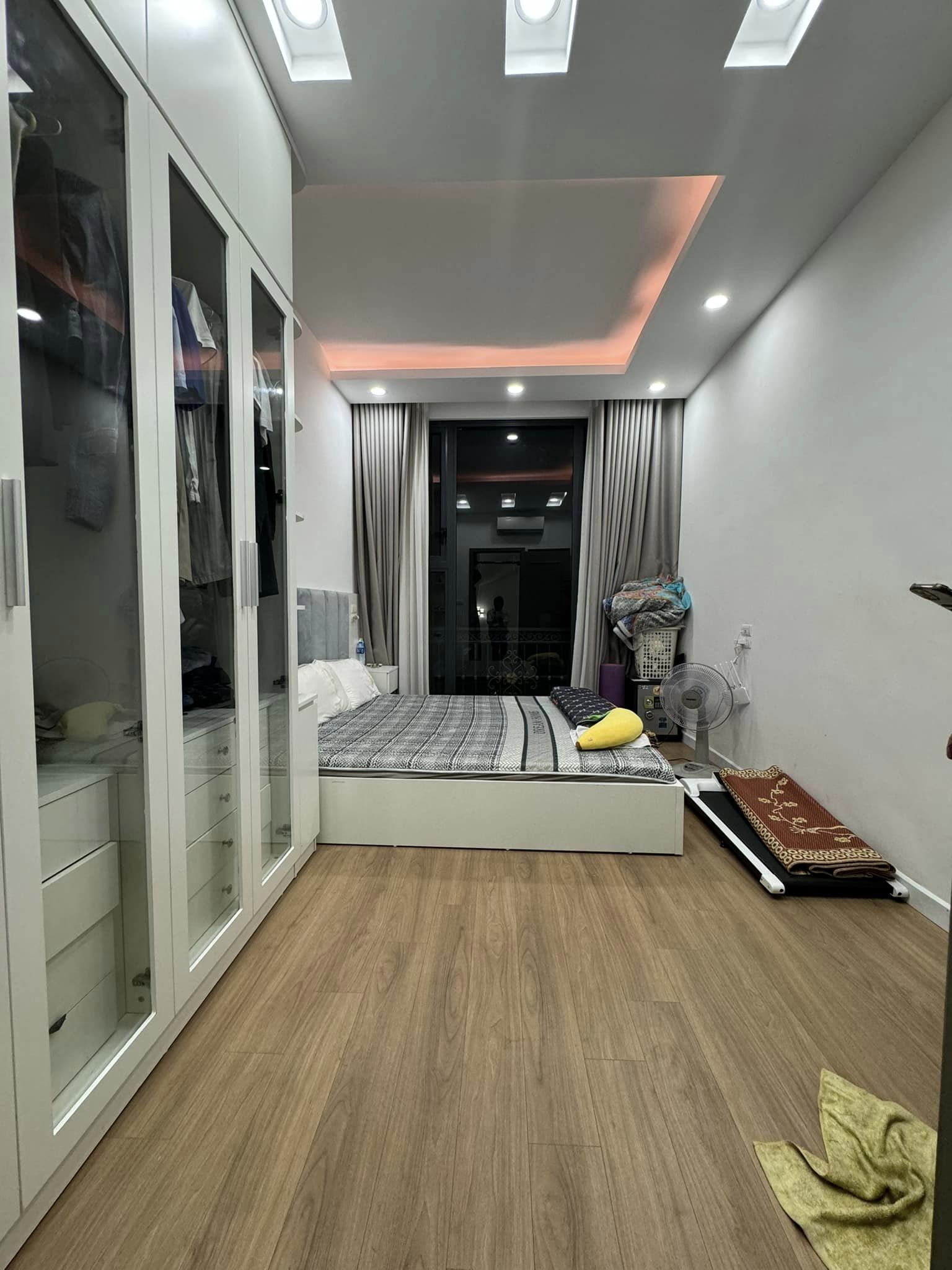 Bán nhà ngõ Thổ Quan, Đống Đa 35m, 3 tầng. Giá: 4.7 tỷ