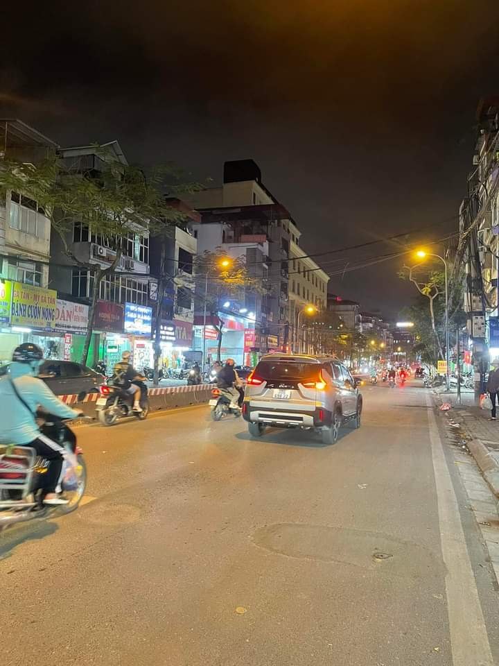 MẶT PHỐ LẠC LONG QUÂN 112M – 4 TẦNG – 26 TỶ