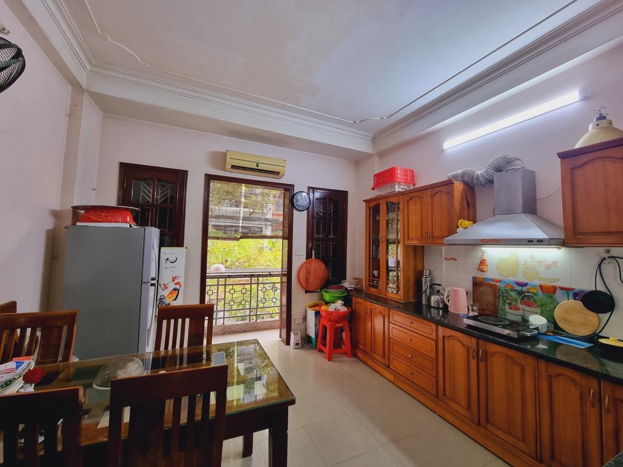 BÁN NHÀ MẶT PHỐ VĨNH PHÚC BA ĐÌNH LÔ GÓC 2 VỈA HÈ OTO TRÁNH DỪNG ĐỖ 40M2 x 4T MT7.6 CHỈ 10 TỶ