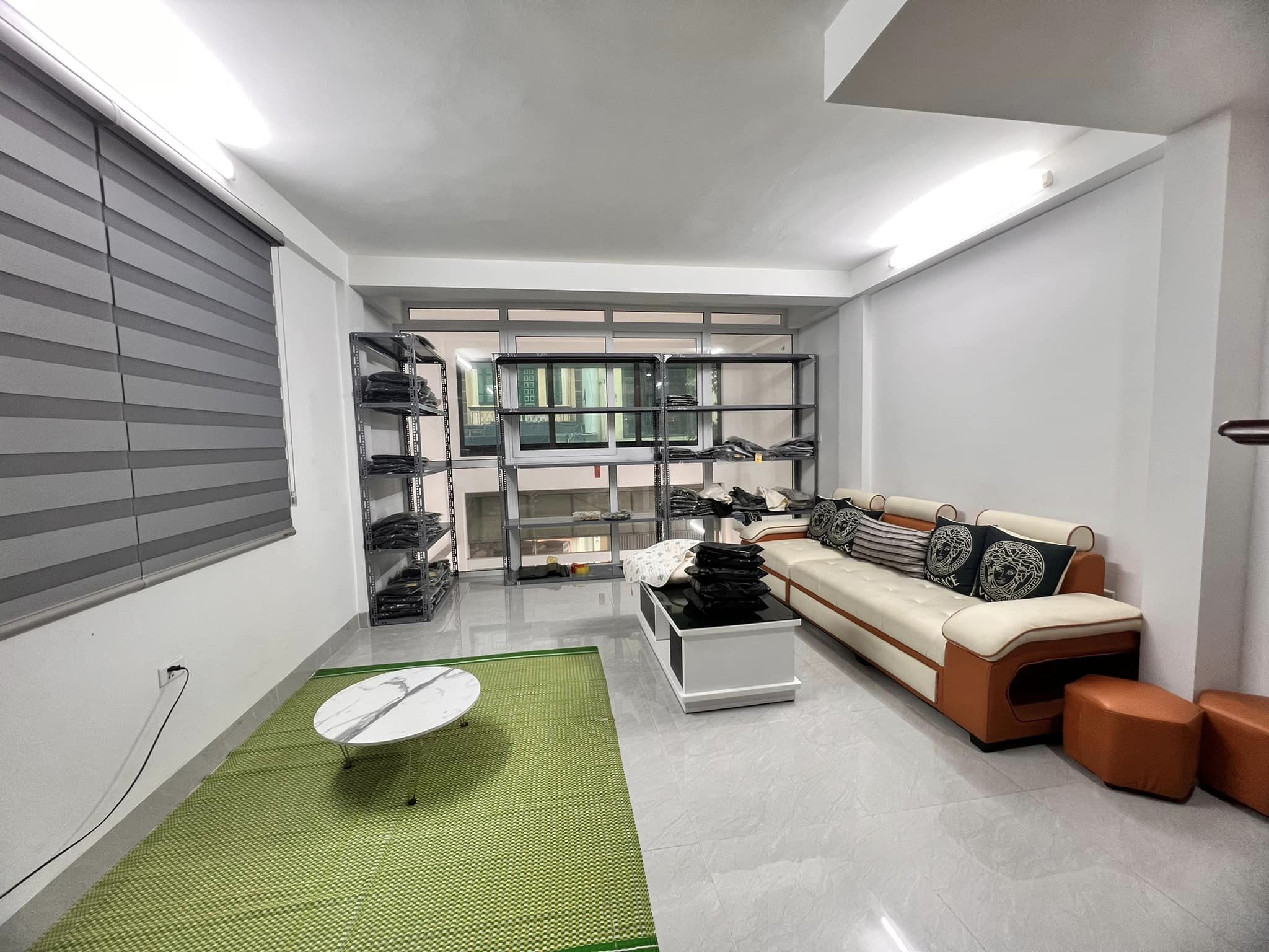 Bán nhà Bùi Xương Trạch,DT 44m x 4 tầng, kinh doanh sầm uất, ô tô,giá 9.6 tỷ