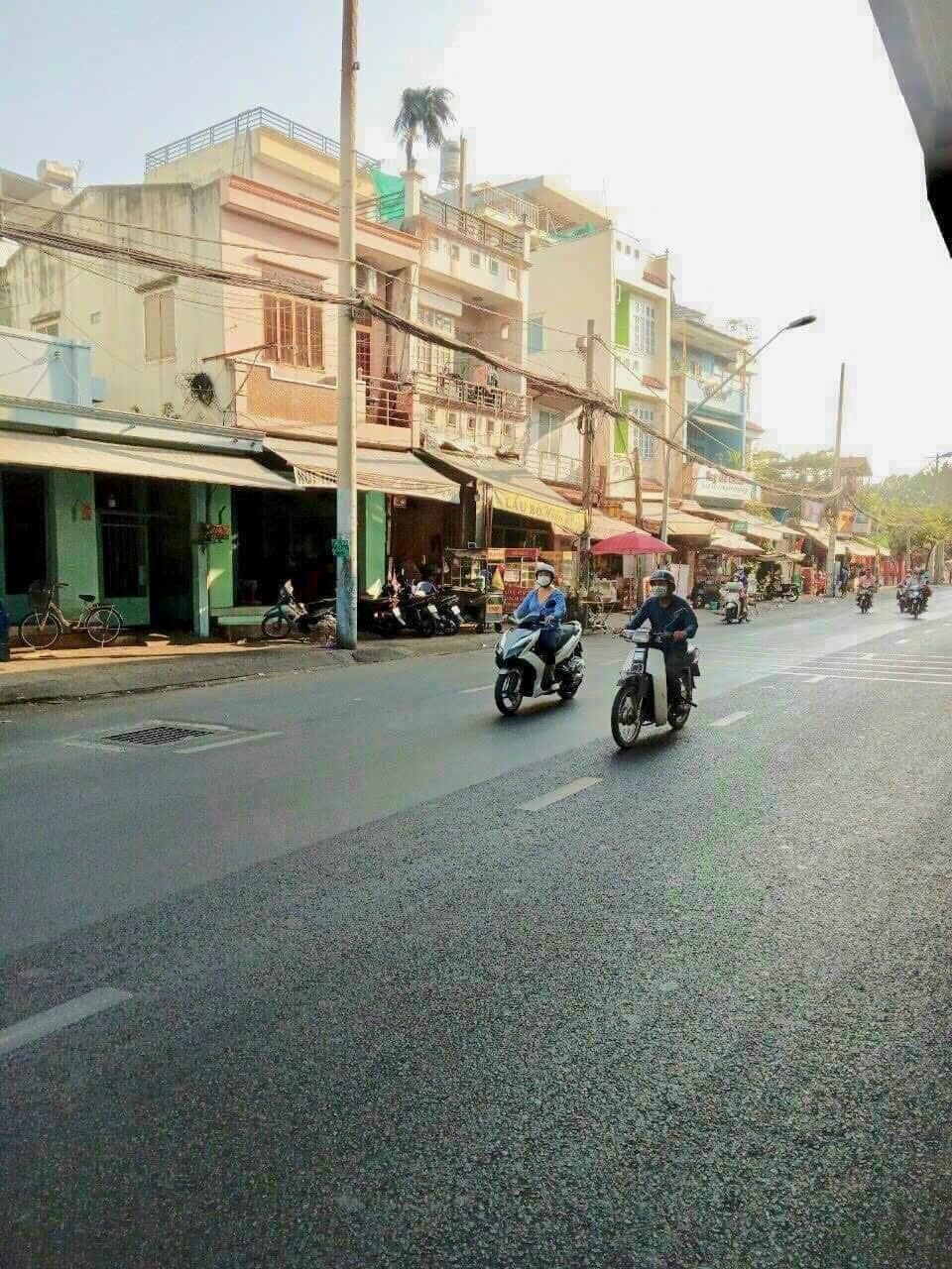 CHỦ CẦN BÁN GẤP NHÀ MẶT TIỀN ĐƯỜNG NGUYỄN VĂN QUỲ - QUẬN 7 - DT 100M2 GIÁ 9,7 TỶ THƯƠNG LƯỢNG