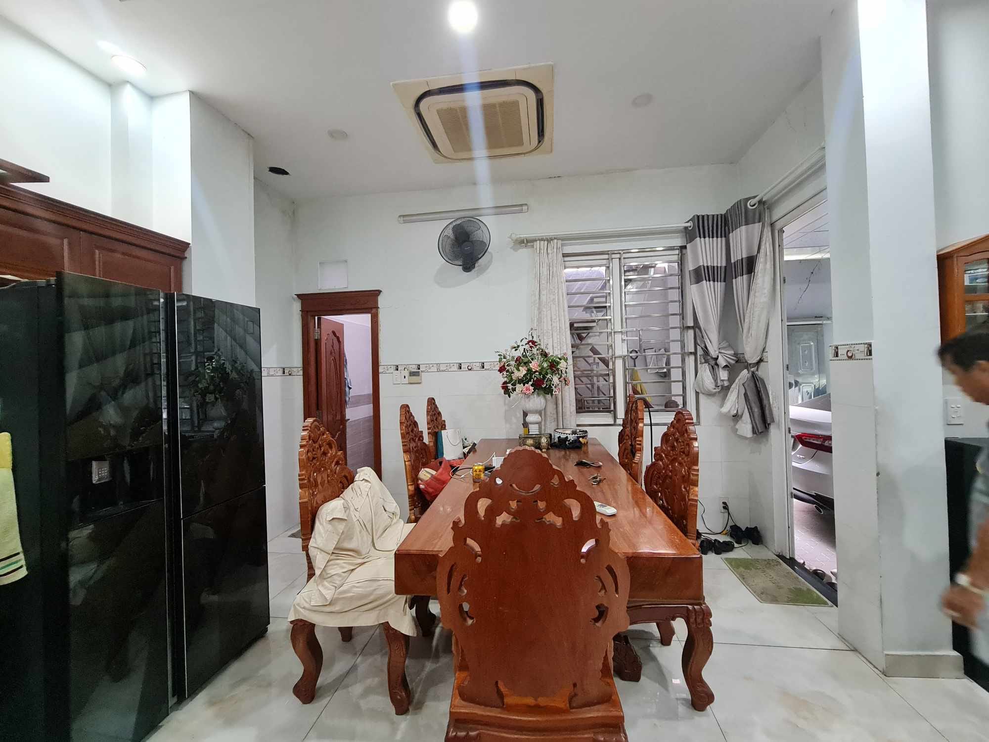 Hạ Chào Từ 15Ty Còn Hơn 8Ty - 4 Tầng- Gara - SHR Hoàn Công - HBP