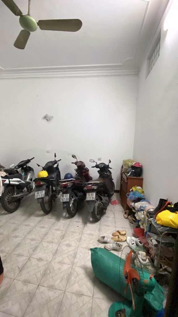 Chị gái nhờ bán 200m đất mặt ngõ oto tránh phố Tân Mai, Hoàng Mai, mặt tiền 9m, chỉ 22.5 tỷ