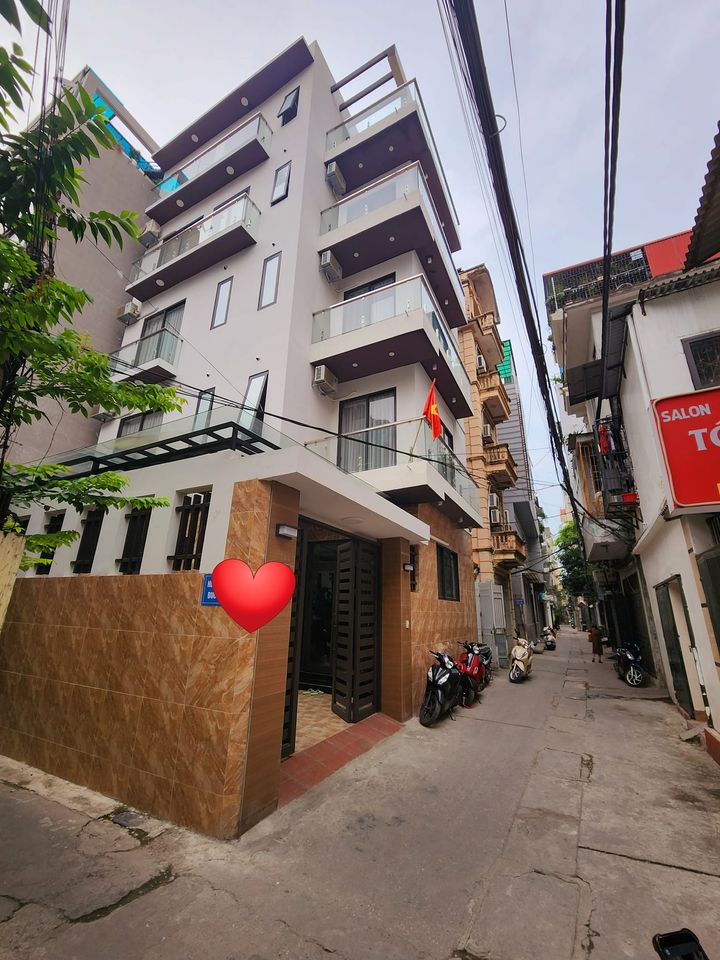 Bán Nhà Phân Lô Đường Bưởi Ba Đình 100m2 x 5 Tầng, Lô Góc 3 thoáng, Ngõ Thông Nhà Rất Đẹ