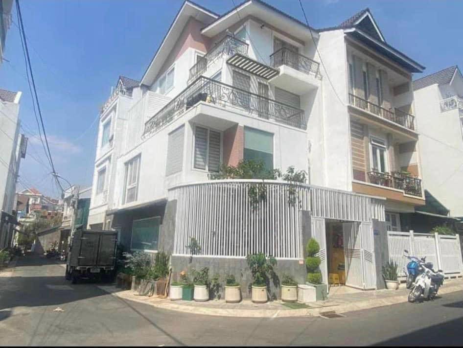 Bán nhà Phan Đình Phùng Đà Lạt căn góc 2 mặt tiền 12 tỷ