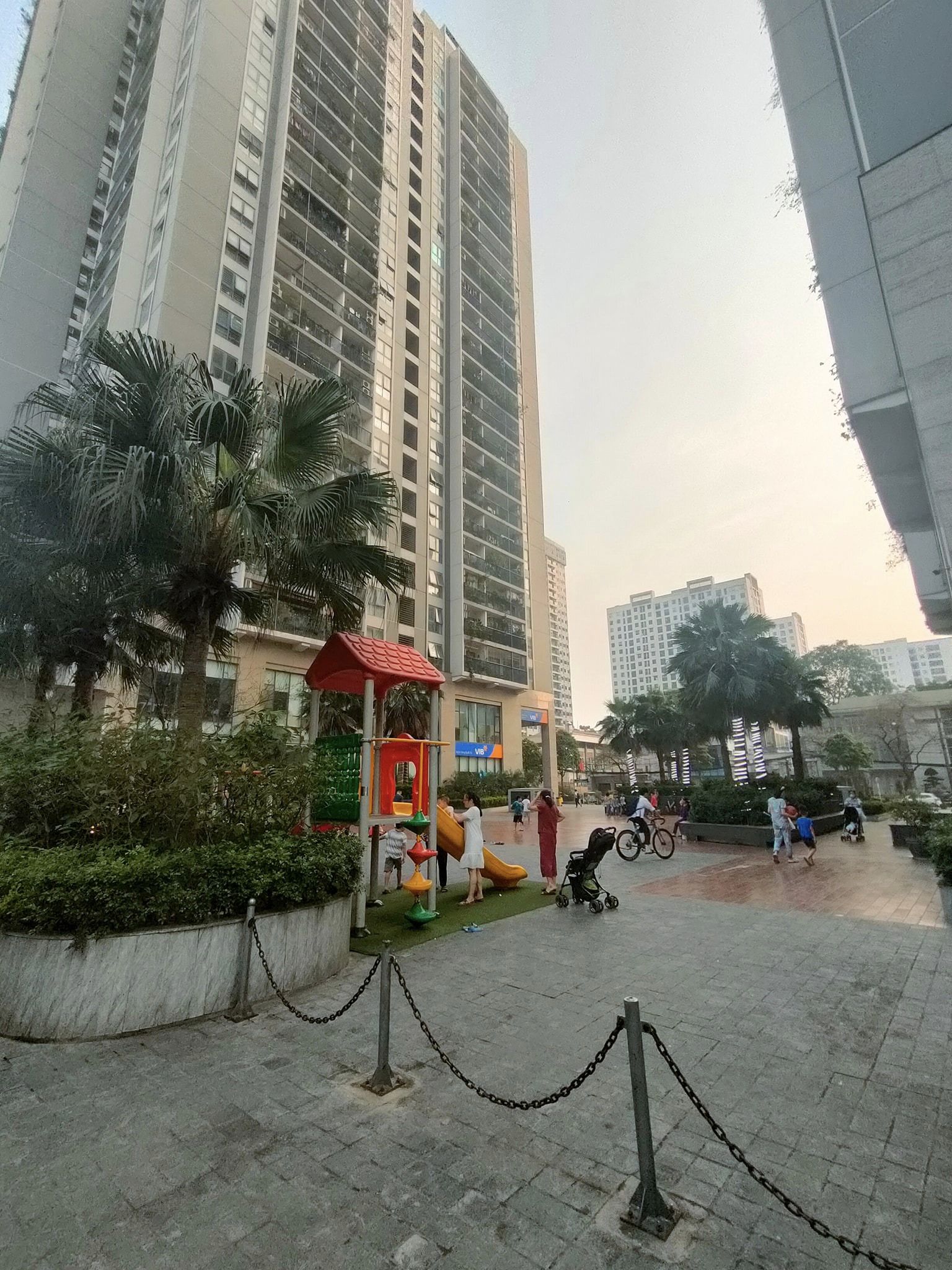 Nhà đẹp Nguyễn Tuân, Thanh Xuân, 107m2, MT 20m, Lô Góc, Kinh doanh, kinh doanh