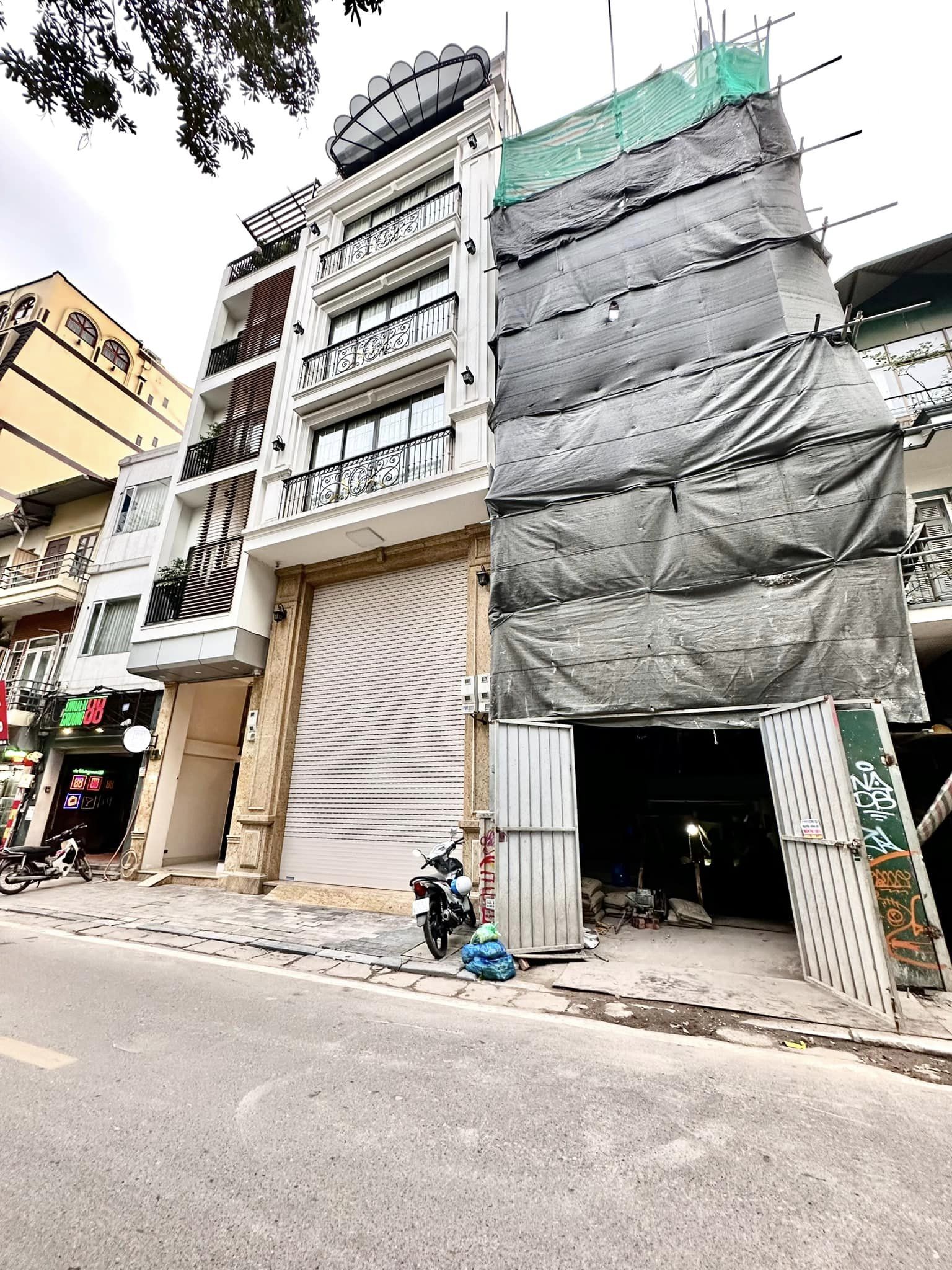 Bán Gấp! Tòa Nhà Siêu Vip Mặt Phố Yên Phụ, 233m x 7 tầng. Giá 79 tỷ