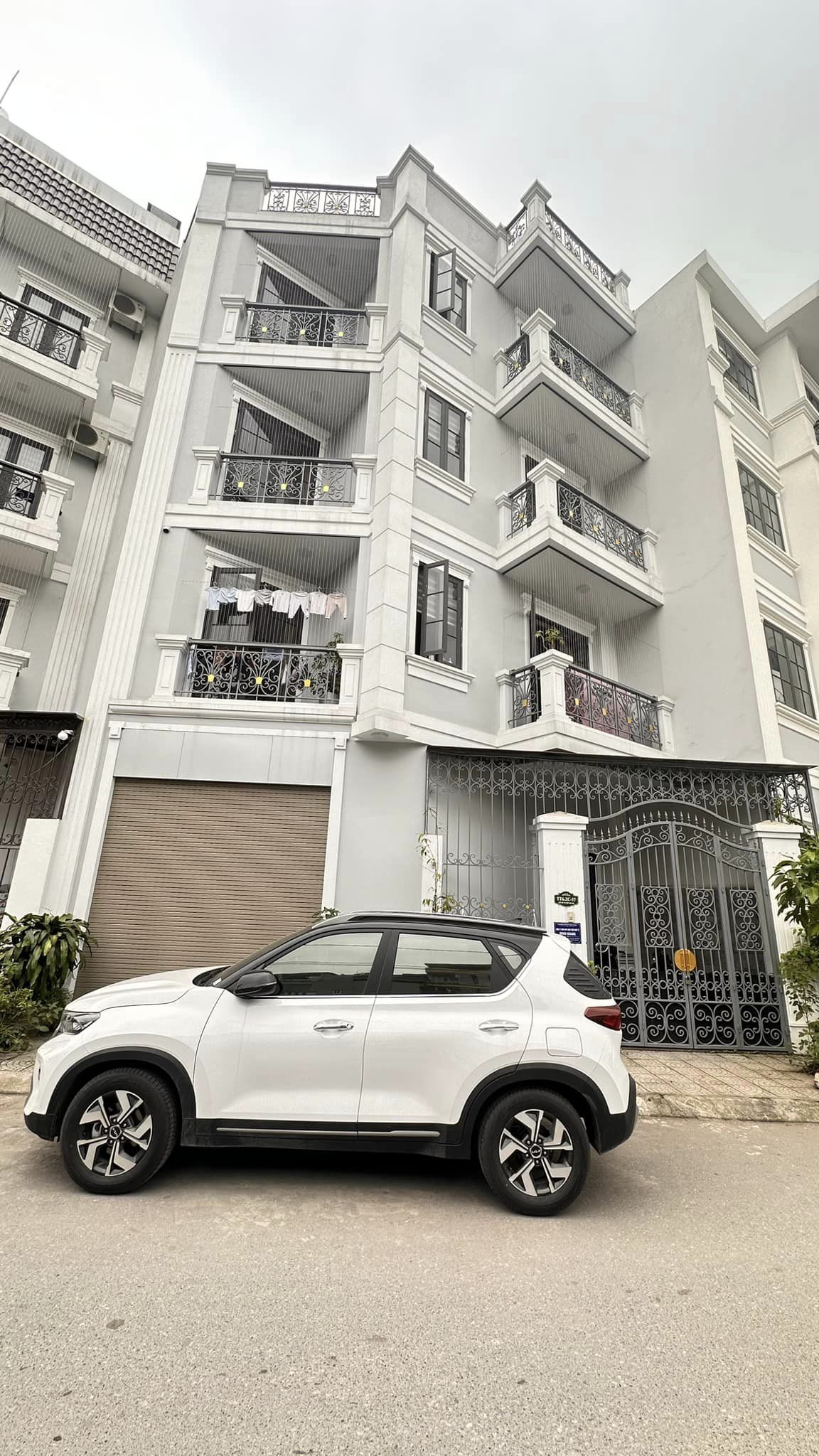 Bán liền kề, lô C, KĐT Đại Kim 70m2 x 5T, Mặt tiền 8.1m, vỉa hè, kinh doanh đỉnh. Giá 16.7 tỷ 0969693855