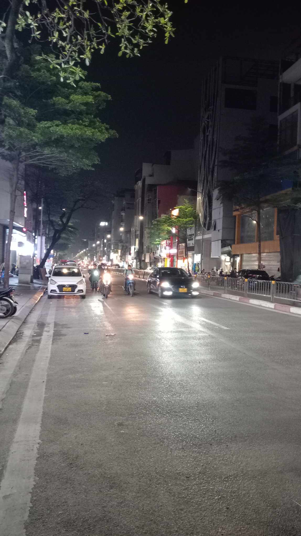 bán gấp nhà lô góc vị trí đẹp đường Hoàng Văn Thái Nguyễn Ngọc Lại Lê Trọng Tấn Thanh Xuân dt 89 m2 giá 32 tỷ