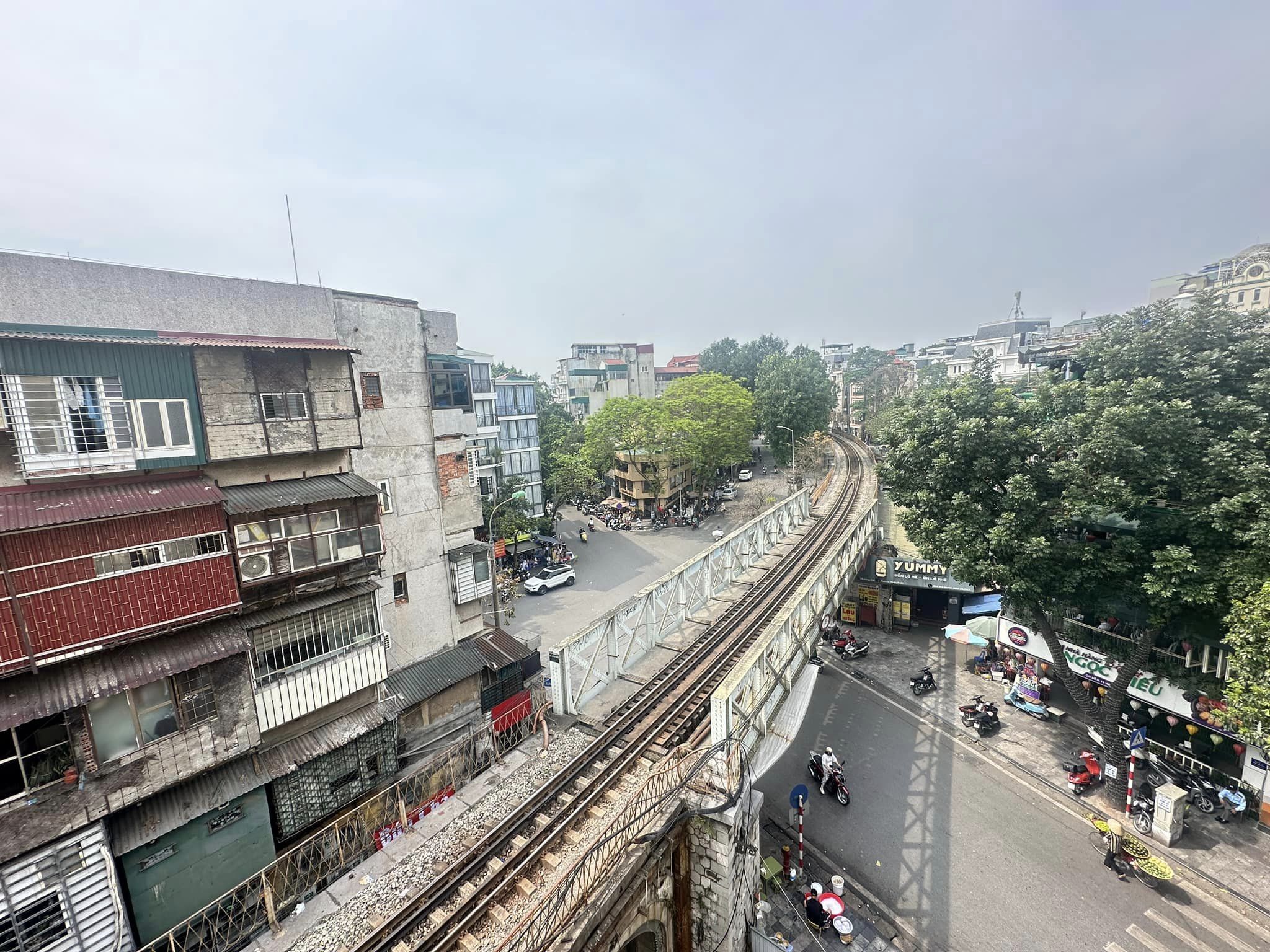 Cần bán mặt phố phường Hàng Mã lô góc view 2 phố 198m2 18m mặt tiền máy in tiền ngày đêm