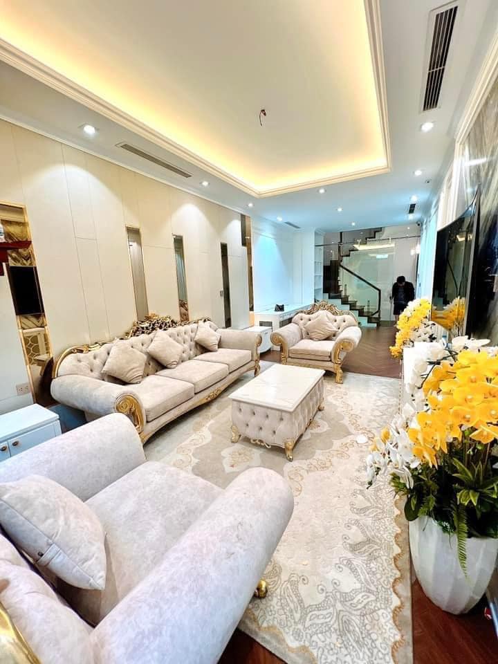 PHÂN LÔ KIM ĐỒNG 48m2 – 5T –MT 4.2m – VỈA HÈ- Ô TÔ TRÁNH – KINH DOANH – CÁCH MP 30m – GIÁ CHÀO 12 TỶ