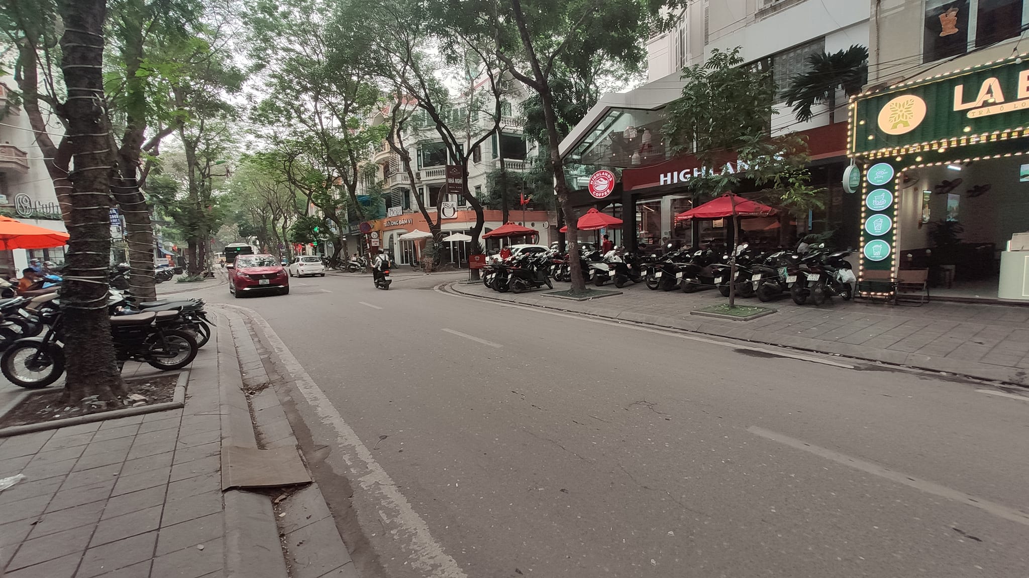 ⭐Bán nhà Mặt Phố Trần Nguyễn Đán (Trần Điền) 80m2/ 6T Thang Máy/ MT 4.5m-29 Tỷ⭐