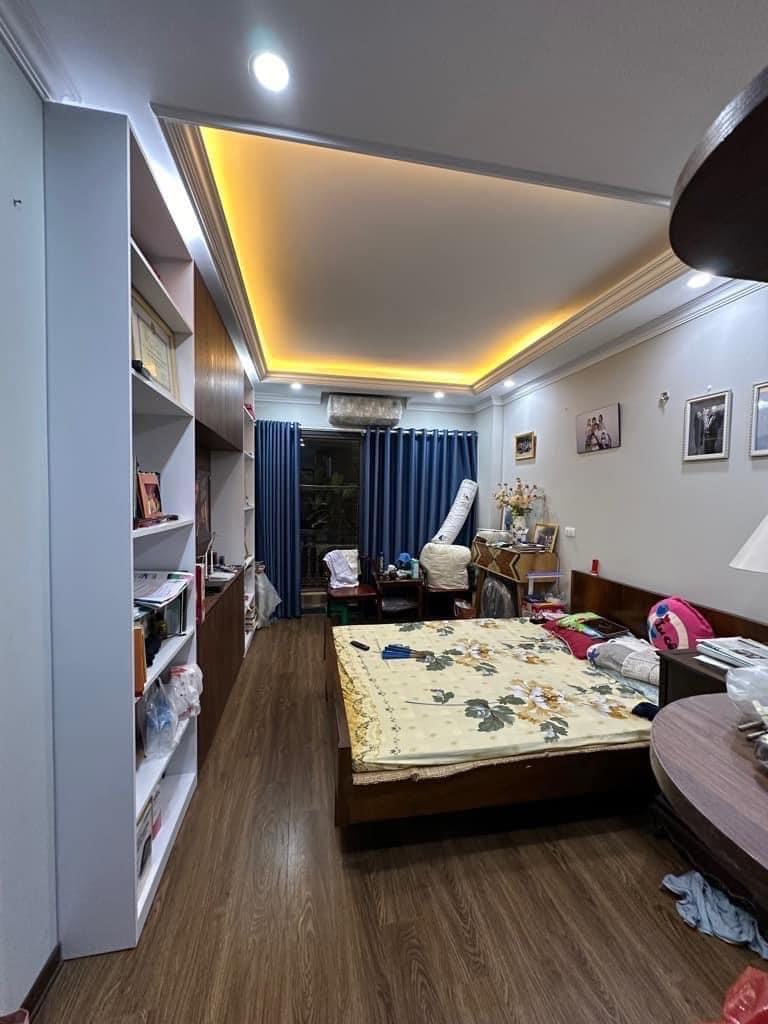 Bán nhà mặt phố Hoàng Mai,DT 35m x 6 tầng, kinh doanh đỉnh, giá 8.5 tỷ