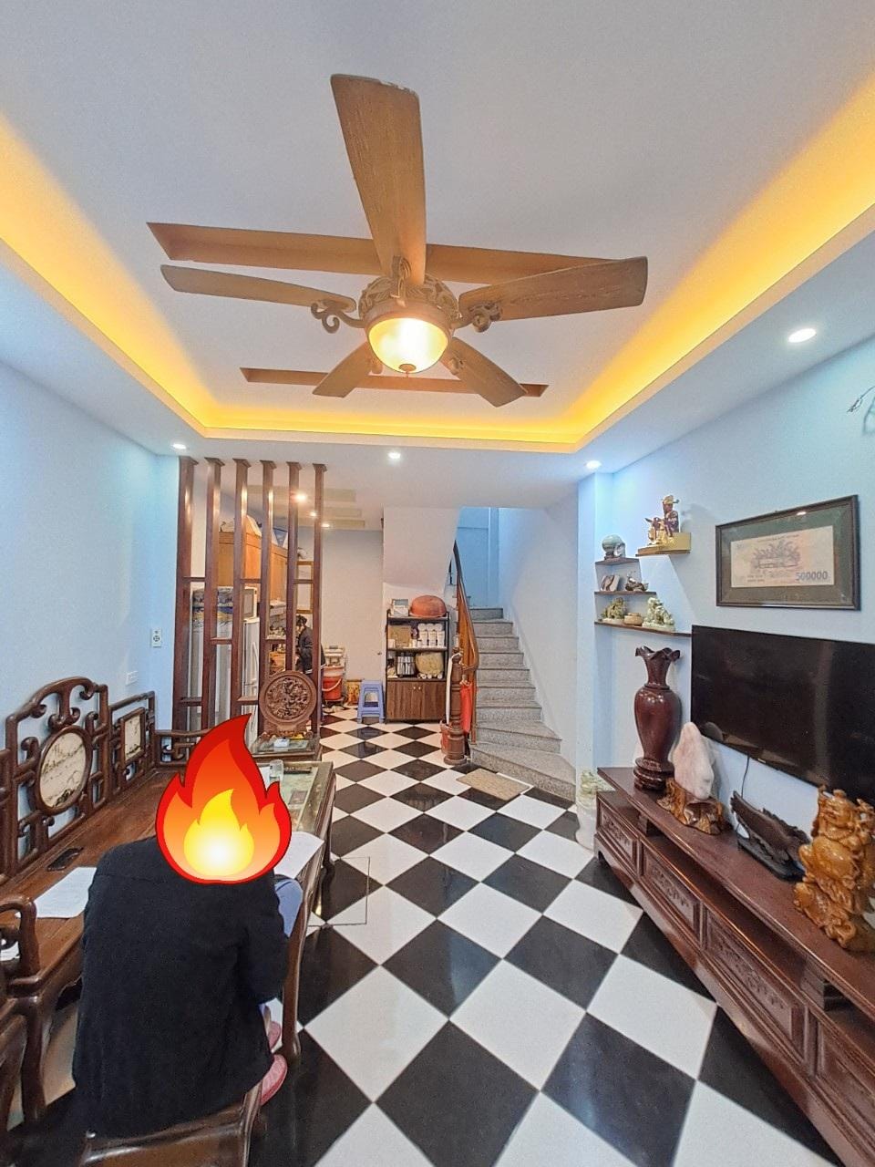 Bán nhà Phú Đô, Nam Từ Liêm,32m2,4,8 tỷ, ô tô