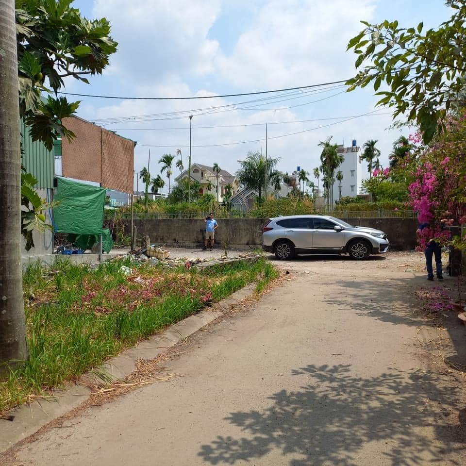 Đất lớn nở hậu 5.1x30m tiện xây biệt thự Kho Xưởng, đường 10m, lô góc đẹp quá