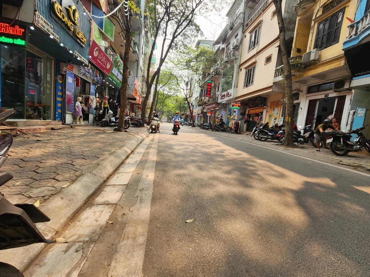 MP NGHĨA TÂN-CẦU GIẤY 80m2- MT 4.8m – KINH DOANH SẦM UẤT- XÂY TÒA VĂN PHÒNG HẾT NƯỚC CHẤM- NGÕ SAU Ô TÔ TRÁNH – GIÁ CHÀO 35 TỶ 6