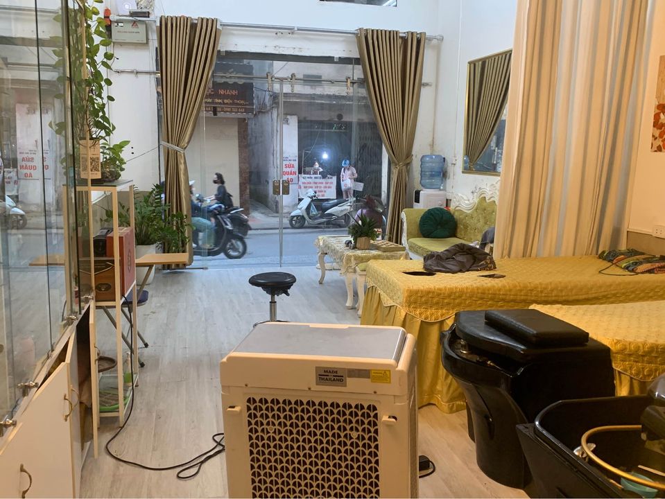 Do cần chuyển sang mặt bằng rộng hơn nên CẦN SANG NHƯỢNG LẠI SPA DƯỠNG SINH