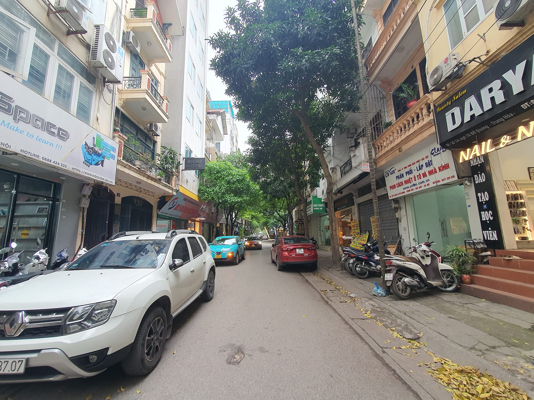 Bán nhà phố Đỗ Quang, Cầu Giấy, ngõ vỉa hè ô tô tránh, DT 48m2 x 5 tầng kinh doanh. Nhà dân mới xây.