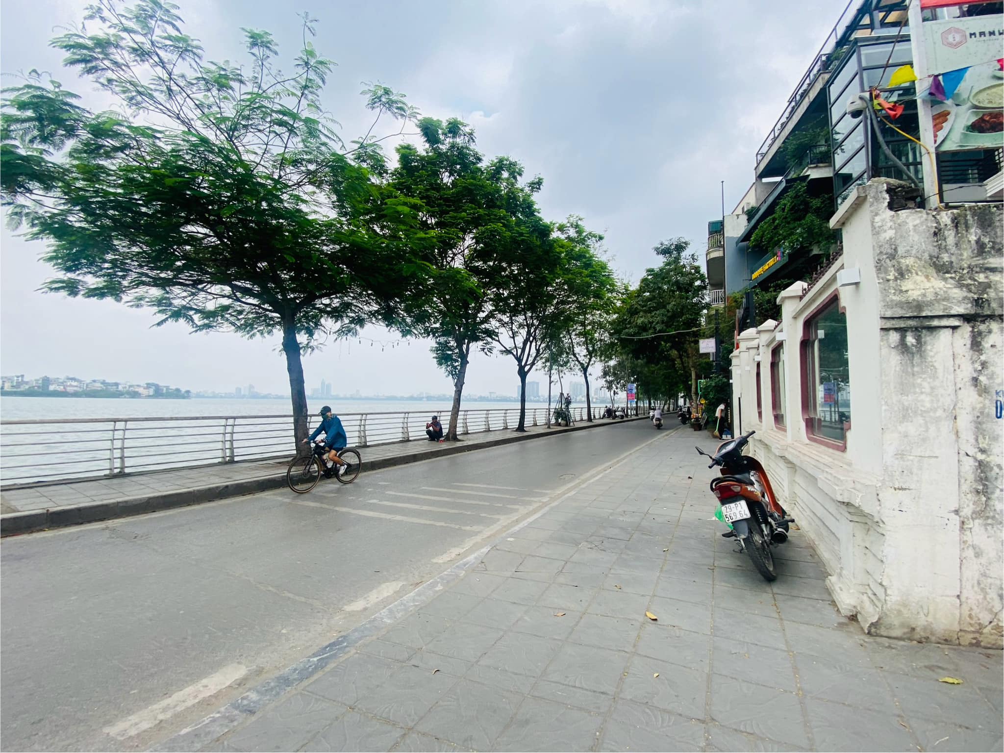 Bán Mảnh Đất Hiếm, Phố Trích Sài, Tây Hồ, 72m x Mt 4.4m. Giá 18 tỷ.