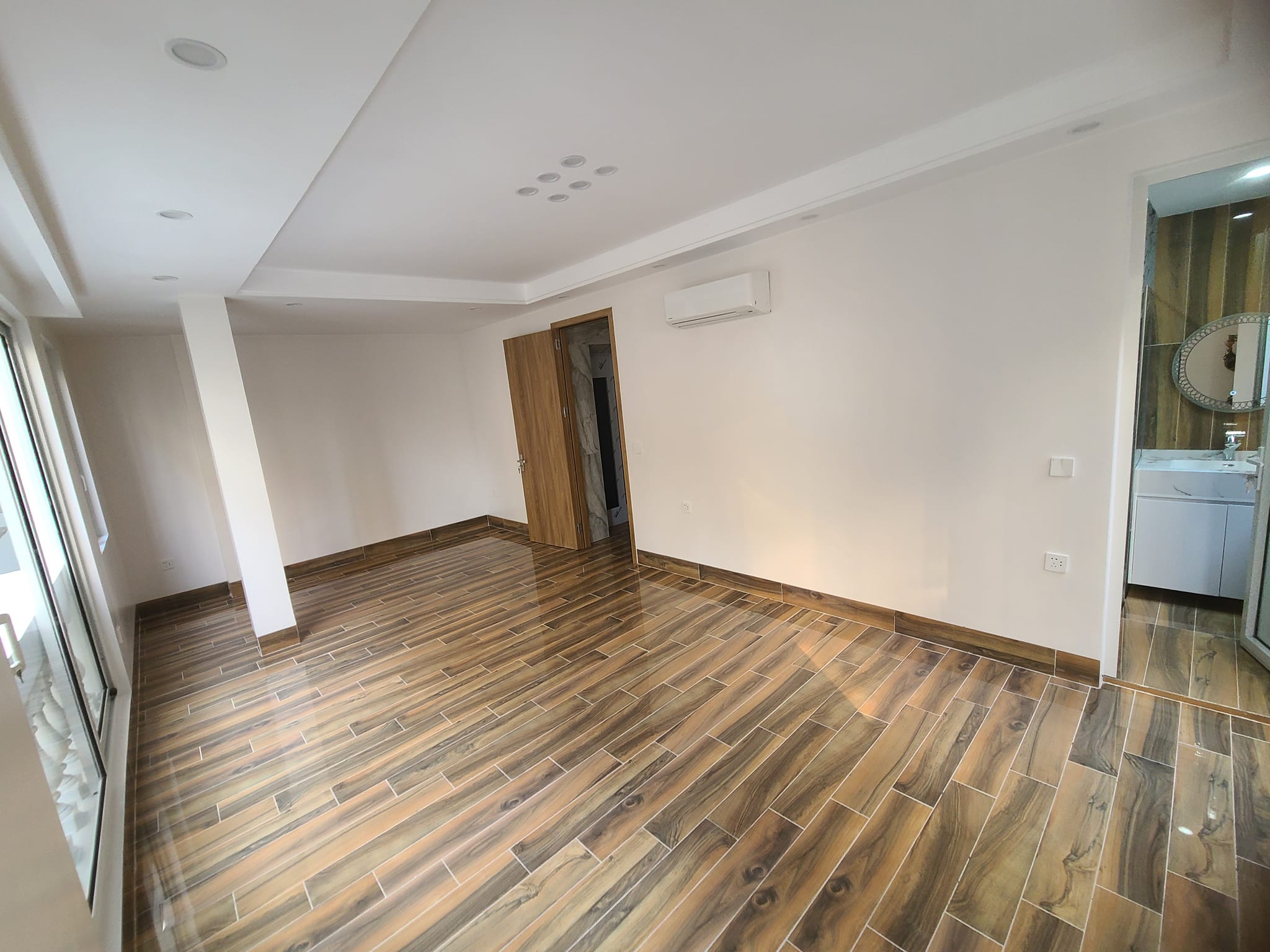 1 Sổ 1 Chủ Mặt Phố Hàng Bạc - Hàng Bồ 260M2 4 Tầng Mặt Tiền 5.5M 130 Tỷ -Không bảo tồn