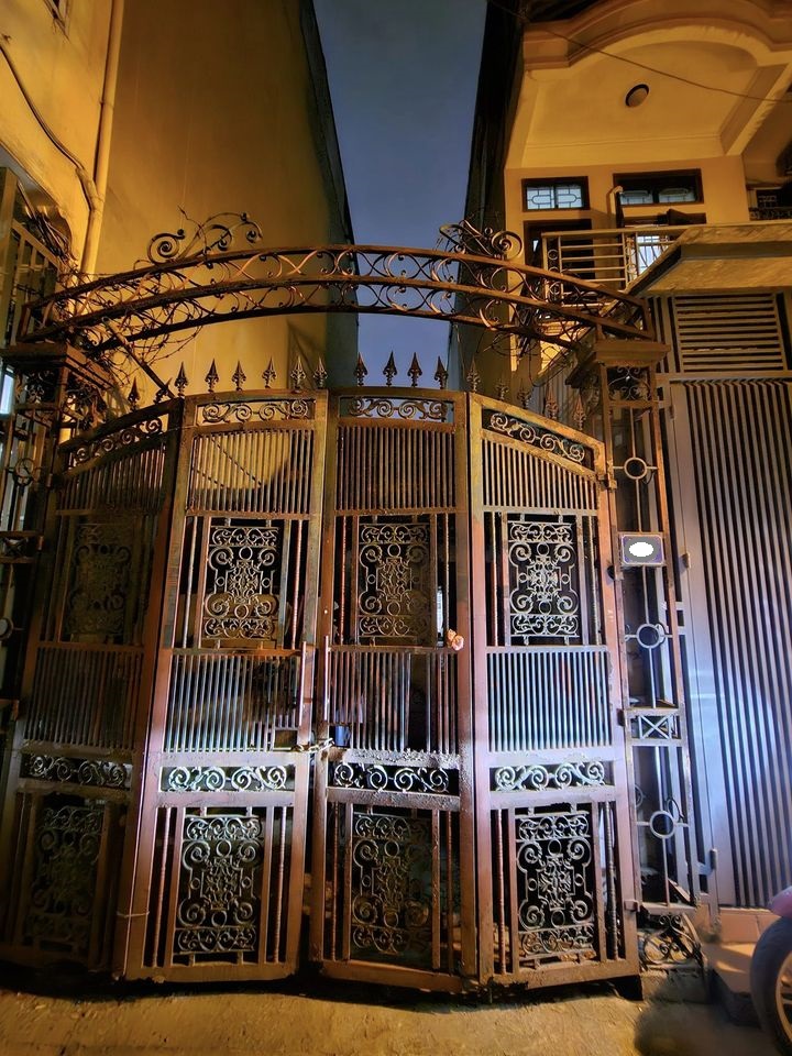 Bán đất phố 8/3. Hai Bà Trưng, ô tô vào, tiện kinh doanh 93m2 giá 9.5 tỷ