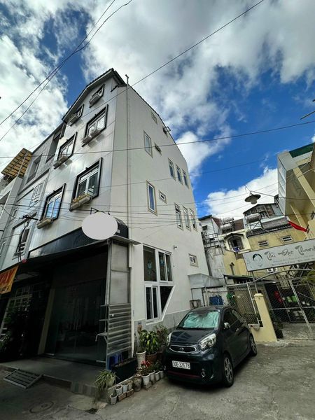 Bán khách sạn Bà Triệu Phường 3 Đà Lạt 9 phòng chỉ 6ty7